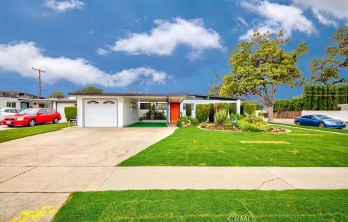 701 Woods Ave, Fullerton, CA 92832-2641