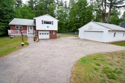 54 Main St, Plaistow, NH 03865-3007