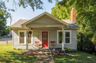 1401 Lillian St, Nashville, TN 37206-2934