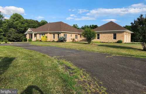 10339 Reid Ln, Nokesville VA  20181-3618 exterior