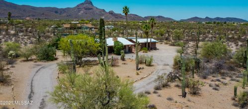 7301 Cortaro Rd, Tucson, AZ 85743-8621