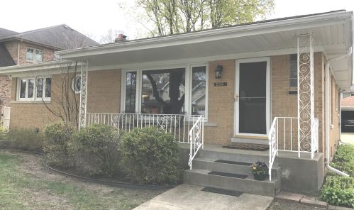 206 Phelps Ave, Arlington Hts, IL 60004-6829