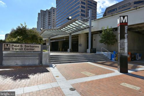 917 Northwest Dr, Silver Spring MD  20901-1435 exterior