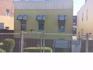 1030 Throggs Neck Expy, Bronx, NY 10465-2173