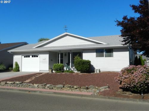 509 Columbia Dr, Woodburn OR  97071-4424 exterior