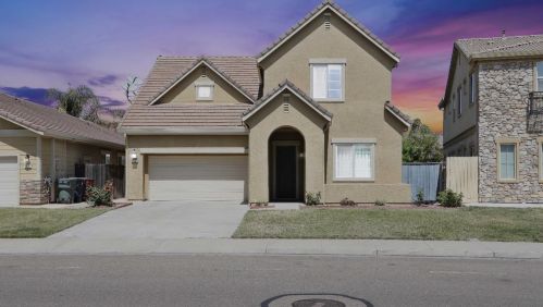 1601 Peony Dr, Tracy, CA 95377-8820