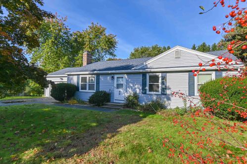 49 Raydon Road Ext, York, ME 03909-1652