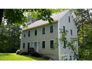 577 Scruton Pond Rd, Barrington, NH 03825-6018