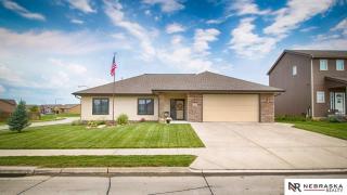 13907 Springview Dr, Omaha, NE 68133-4830