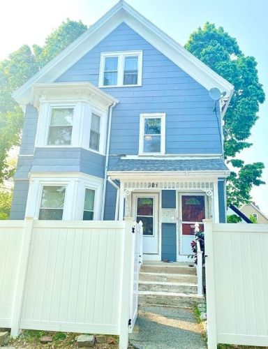 12 Argyle Ave, Brockton, MA 02301-1602