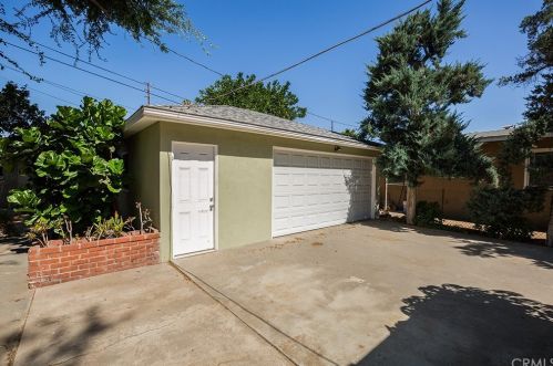 9631 Bolton Ave, Riverside, CA 92503-3627