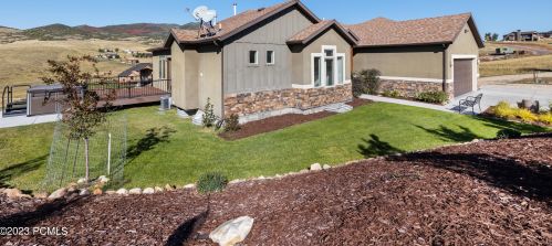 358 Fox Run Rd, Hoytsville, UT 84017-9781