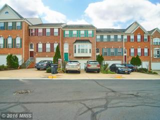 13585 Cedar Run Ln, Herndon VA  20171-3257 exterior