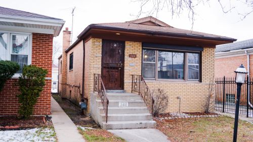 344 101st Pl, Chicago, IL 60628-1941