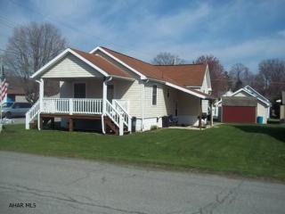 1146 5th Ave, Duncansville, PA 16635-1319