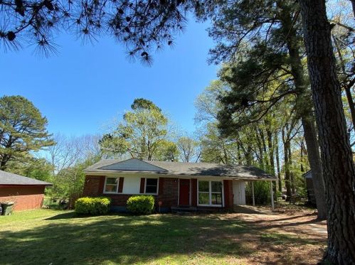 4264 Old Rock Cut Rd, Conley, GA 30288-2049