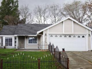 4249 Dymic Way, Sacramento CA  95838-2747 exterior