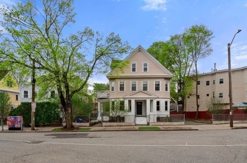 1 Boston Ave, Medford, MA 02155-6721