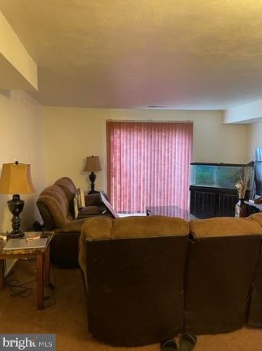 1650 Devers Rd, York, PA 17404-1952