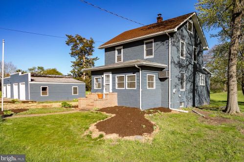 2322 Old York Rd, Columbus, NJ 08022-2052