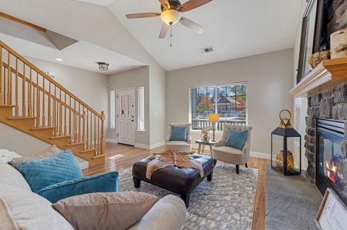 437 Locust St, Lodi CA  95240-2321 exterior