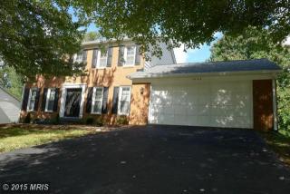7404 Beverly Manor Dr, Annandale VA  22003-2511 exterior