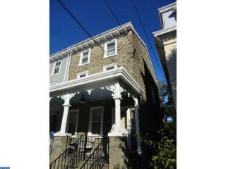 374 Green Ln, Philadelphia PA  19128-4727 exterior