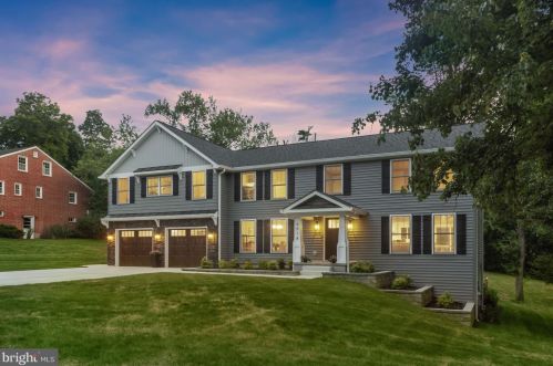 6018 River Meadows Dr, Columbia MD  21045-3825 exterior