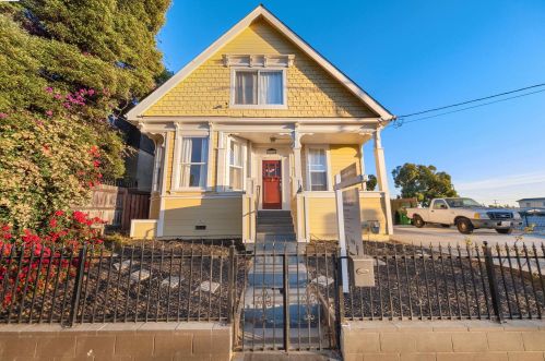 2216 55th St, Oakland, CA 94605-2610