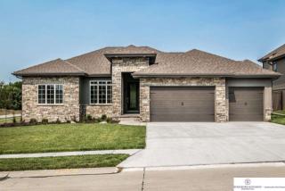 1330 199th St, Omaha, NE 68130-2903