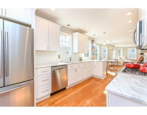 15 Laurel St, Arlington, MA 02476-4308