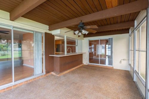 1800 Northwood Dr, Clearwater FL  33764-2462 exterior