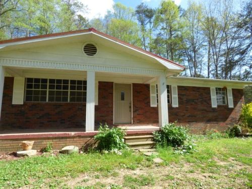 150 Black Fox Rd, Washburn, TN 37888-1702