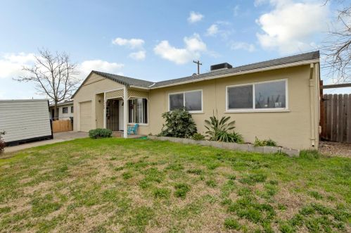 6108 Georgia Dr, North Highlands, CA 95660-4544
