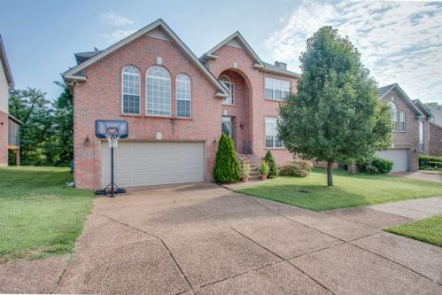 5520 Oak Chase Dr, Antioch, TN 37013-4248