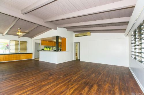 3770 Kumulani Pl, Honolulu, HI 96822-1112