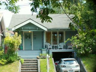 4910 Burke Ave, Seattle, WA 98103-6834