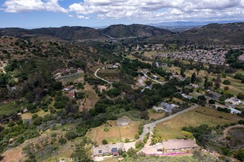 9063 Old Castle Rd, Valley Center CA  92082-5503 exterior
