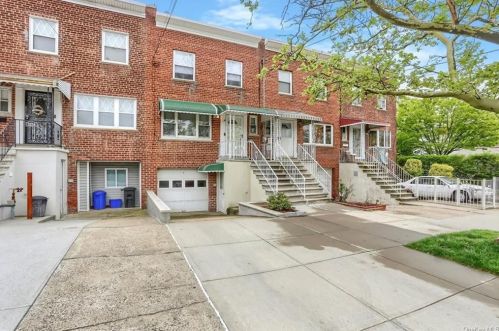 3232 Layton Ave, Bronx, NY 10465-1518