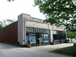 1296 Centre St, Newton, MA 02459-1544