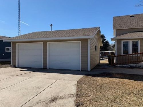 101 1st St, Fairfax, MN 55332-2300