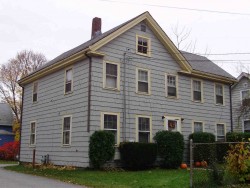 10 Cummings Rd, Newton, MA 02459-1735