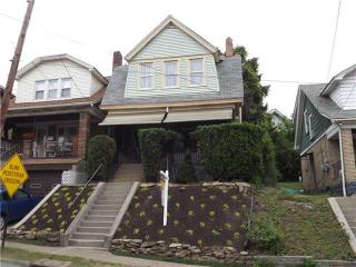 2805 Brentwood Ave, Pittsburgh, PA 15227-2525