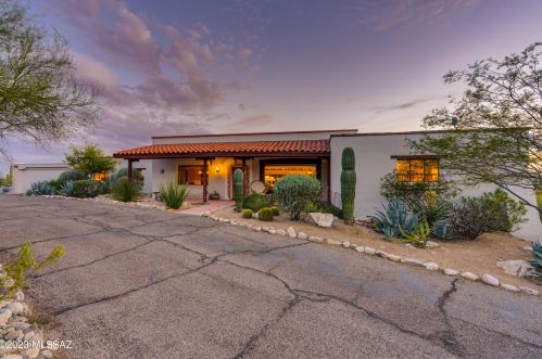 4430 Hacienda Del Sol Rd, Tucson, AZ 85718-6618