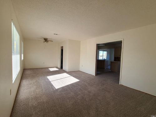 172 Mckinley Cir, Vacaville, CA 95687-3302