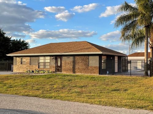 3104 26th St, Lehigh Acres, FL 33976-3906