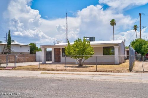 3814 March Pl, Tucson, AZ 85713-4227