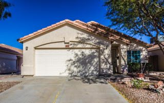 3040 Matthew Dr, Phoenix, AZ 85027-2365