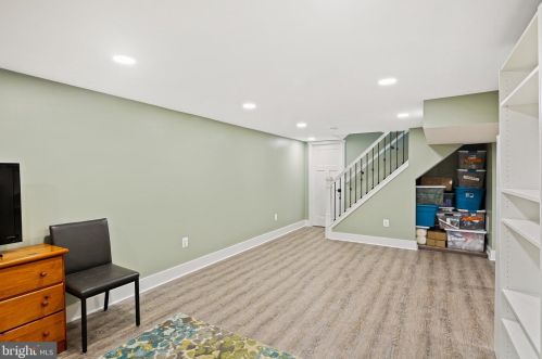 6018 River Meadows Dr, Columbia MD  21045-3825 exterior