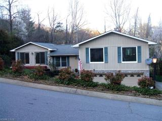 51 Wake Robin Way, Asheville, NC 28805-1331